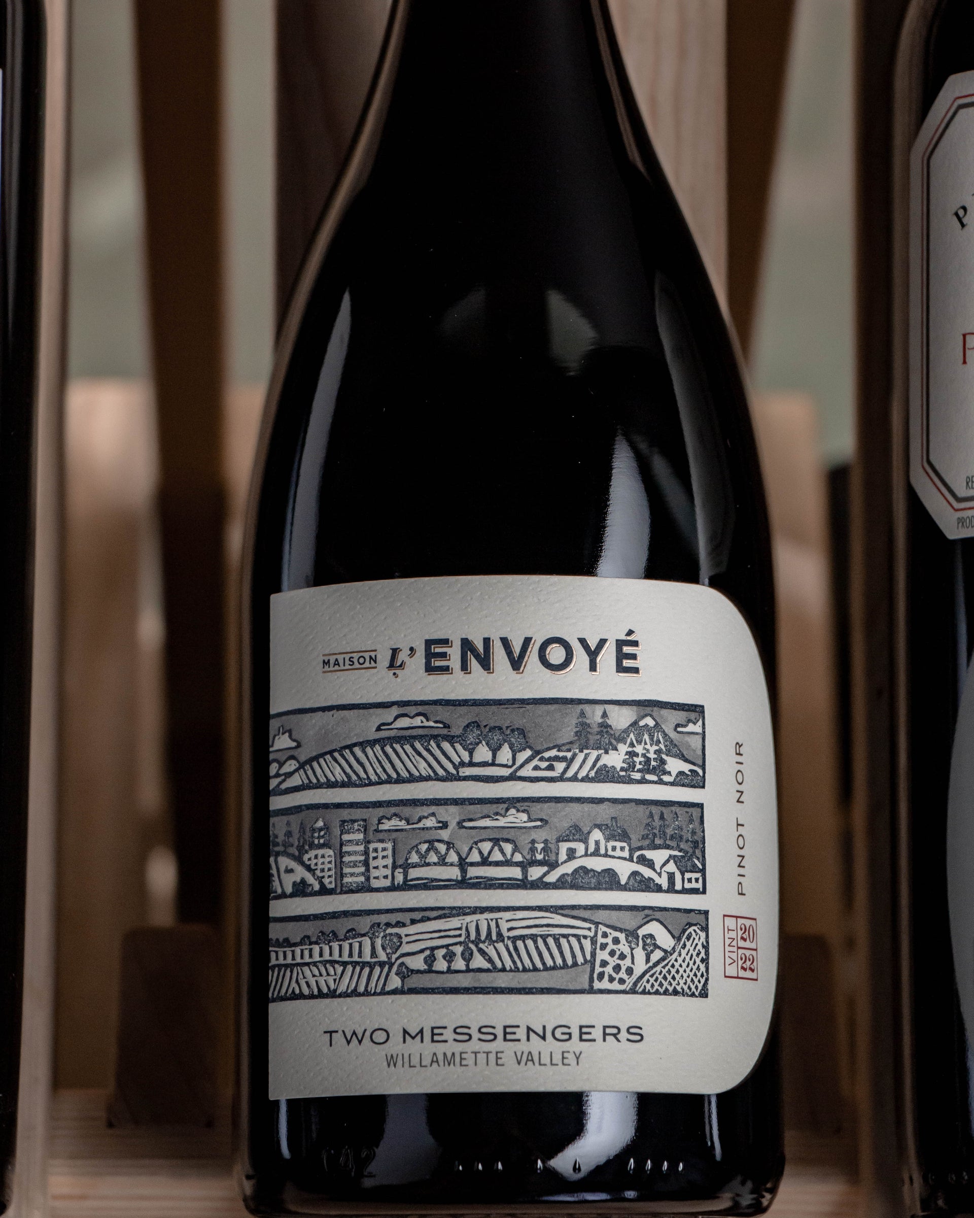 Maison L'Envoyé Pinot Noir Two Messengers Willamette Valley 2022
