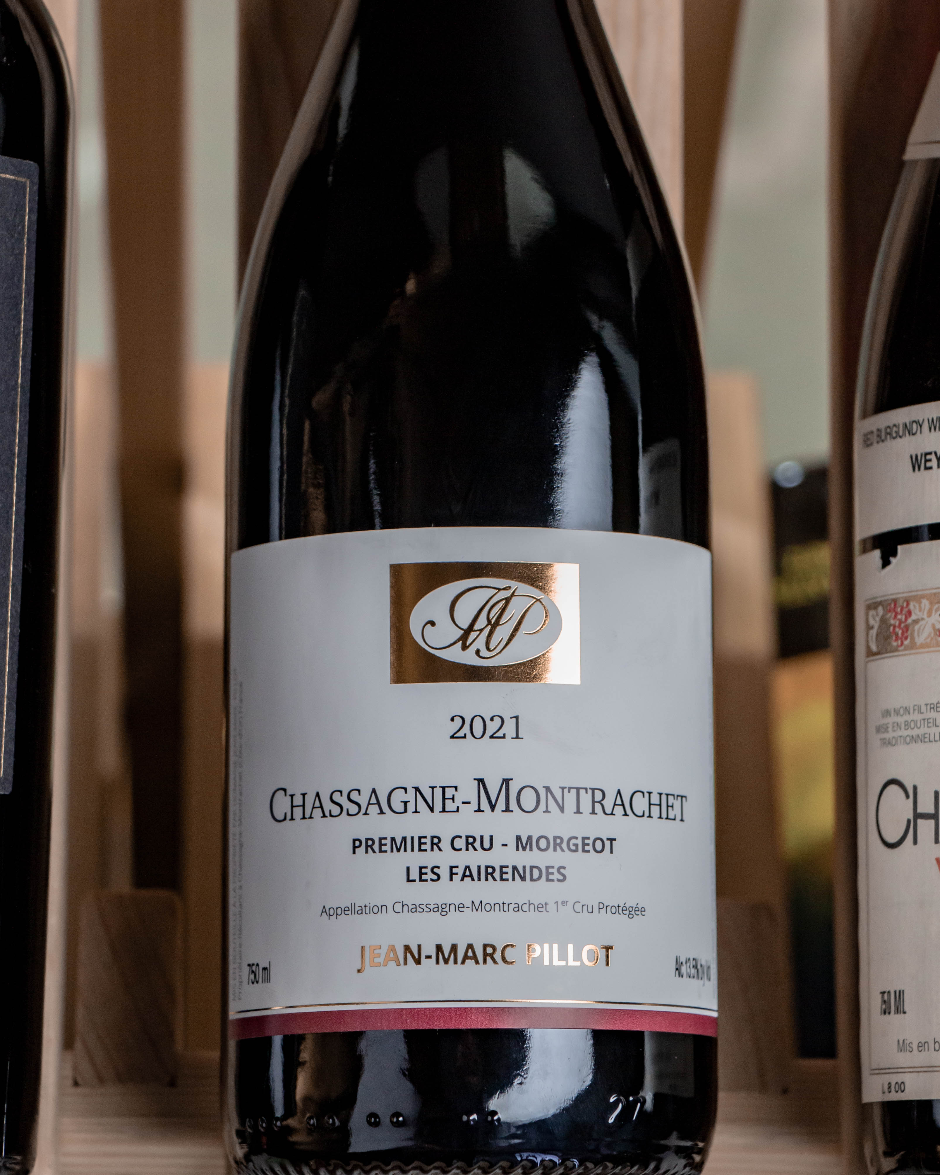 ワイン Chassagne-Montrachet Premier Cru 2010 Archives des Chassagne Montrachet Premier Cru - Cashiswine
