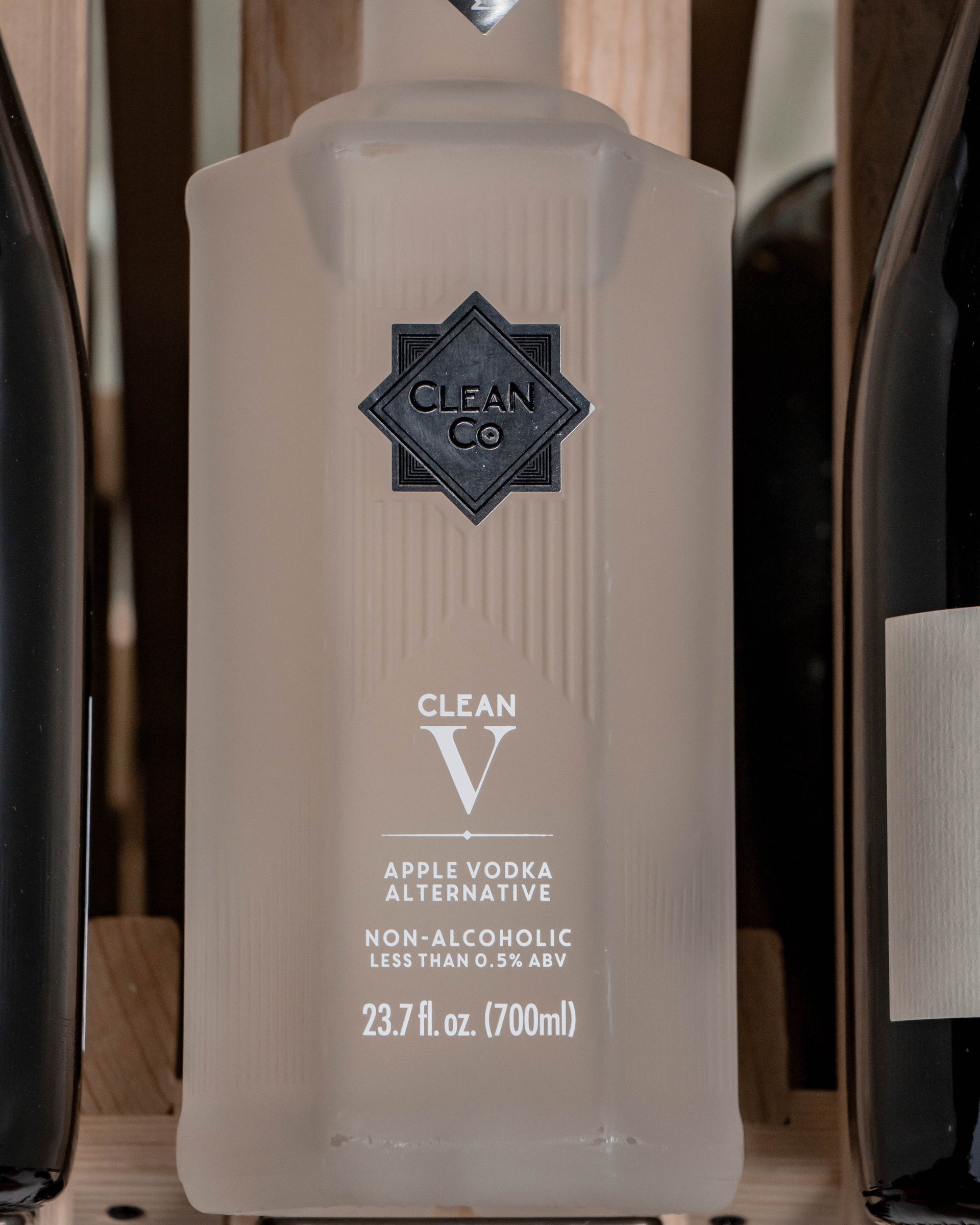 Clean Co Clean V London Apple Vodka Alternative Non-Alcoholic