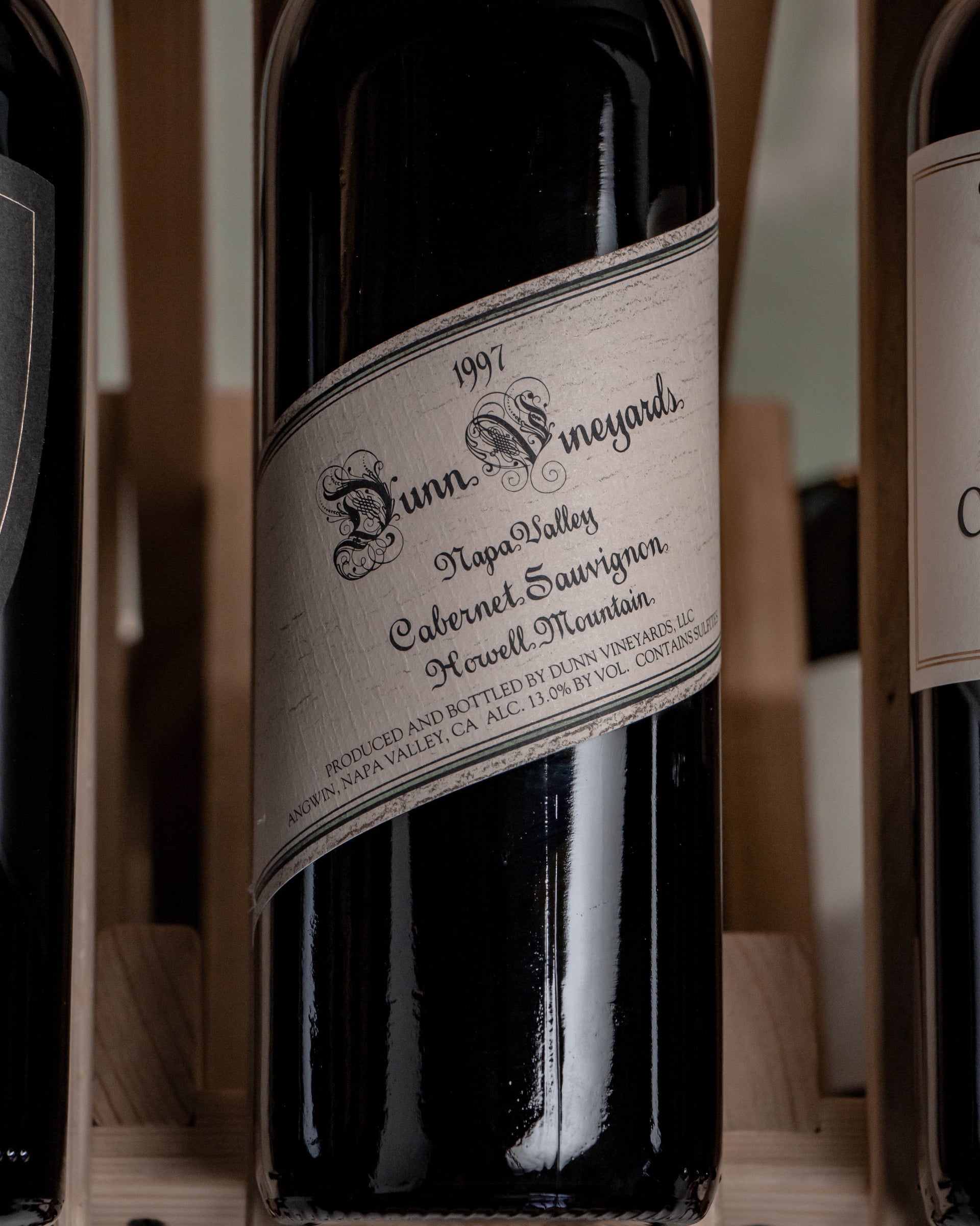 Dunn Vineyards Cabernet Sauvignon Howell Mountain Napa Valley 1997 (light capsule condition, light label condition)