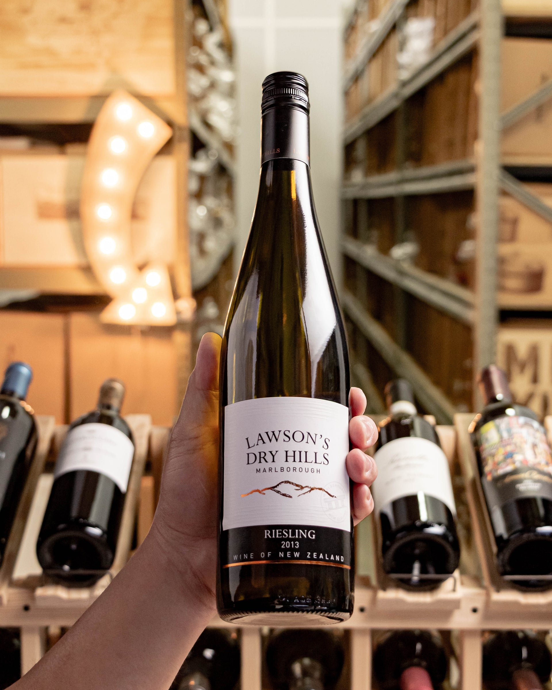 Lawsons Dry Hills Riesling 2013