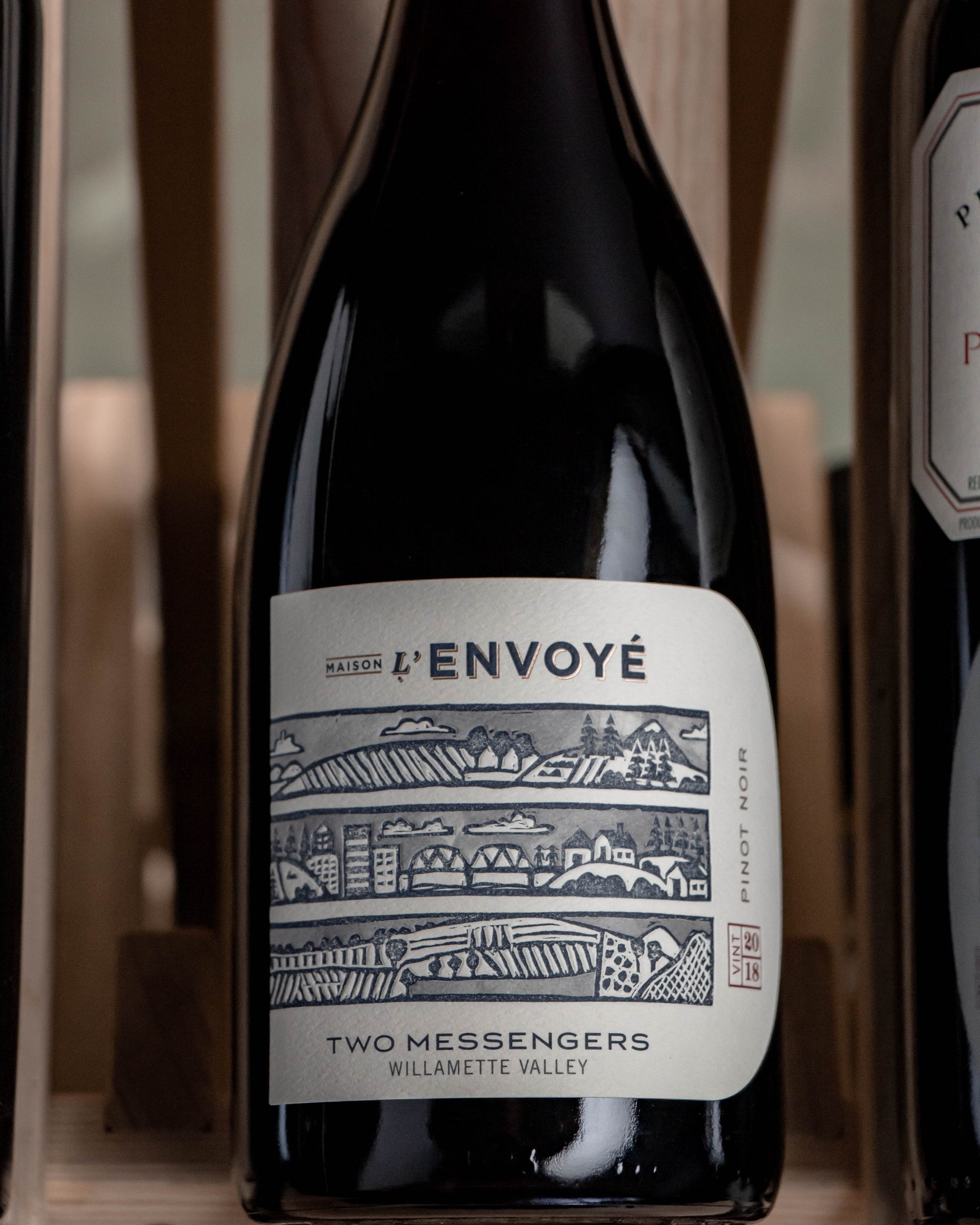 Maison L'Envoyé Pinot Noir Two Messengers Willamette Valley 2018