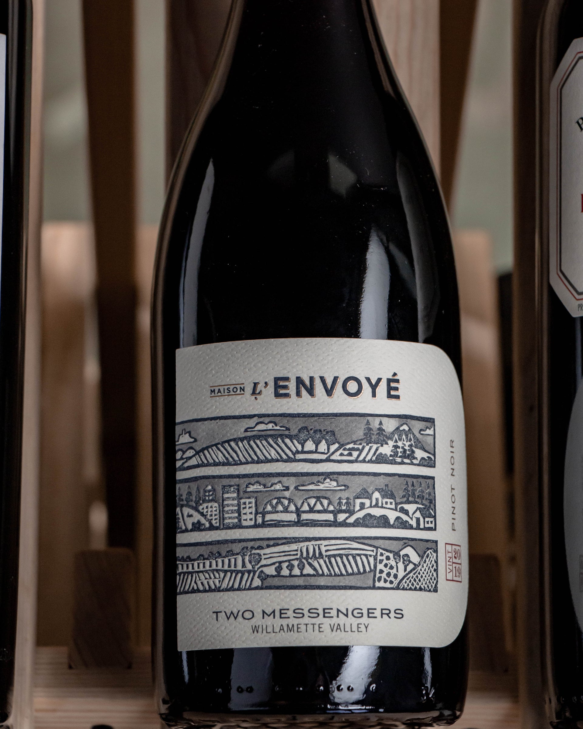 Maison L'Envoyé Pinot Noir Two Messengers Willamette Valley 2019